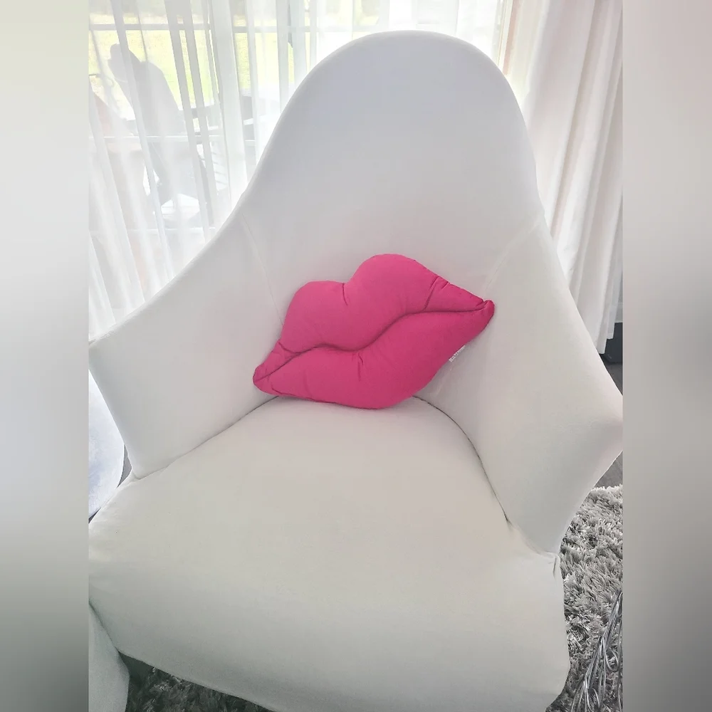 Pink Velvet Lips Throw Pillow